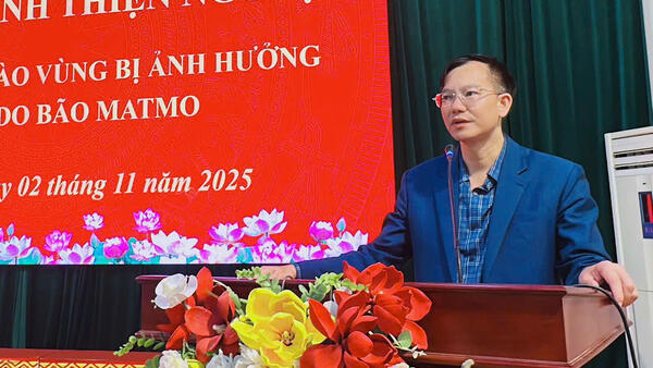 Xã Bằng Mạc phối hợp với các doanh nghiệp tổ chức chương trình thiện nguyện ủng hộ đồng bào bị ảnh hưởng lũ lụt do bão Matmo