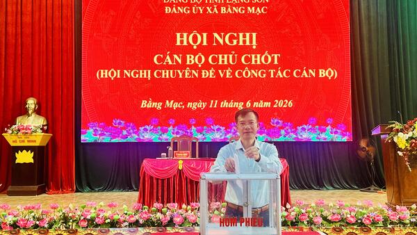 Đảng ủy xã Bằng Mạc thực hiện quy trình giới thiệu nhân sự kiện toàn chức danh Phó Chủ tịch UBND xã