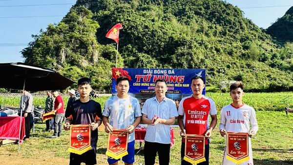 Giải bóng đá tứ hùng chào mừng Ngày Giải phóng miền Nam 30/4 tranh Cúp Nhà rạp Tùng Lâm