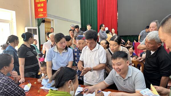 XÃ BẰNG MẠC CHI TRẢ KINH PHÍ HỖ TRỢ CÁC CƠ SỞ SẢN XUẤT BỊ THIỆT HẠI DO THIÊN TAI NĂM 2025