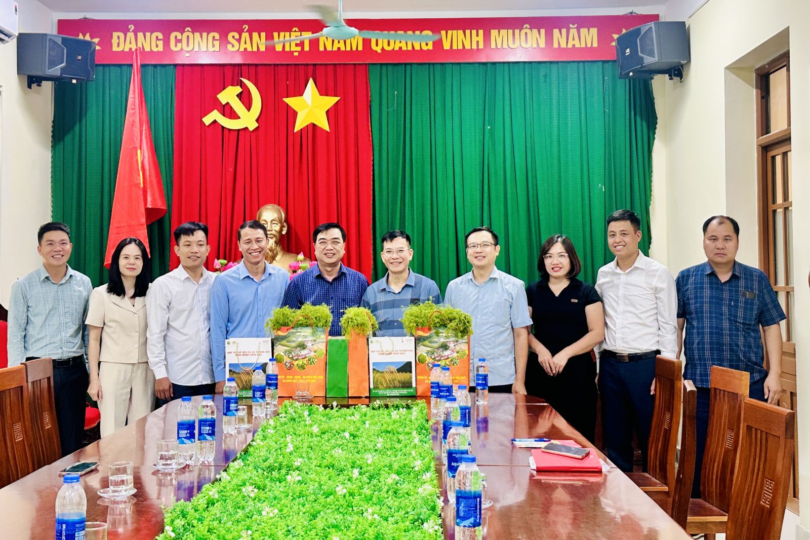 🇻🇳🍀ĐOÀN CÔNG TÁC XÃ BẰNG MẠC THAM QUAN, HỌC TẬP KINH NGHIỆM MÔ HÌNH PHÁT TRIỂN KINH TẾ TẠI XÃ TUẤN SƠN, TỈNH LẠNG SƠN